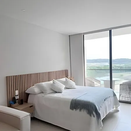 Apartamento Disfrutar Con Elegancia, Confort Y Acceso Al Mar.