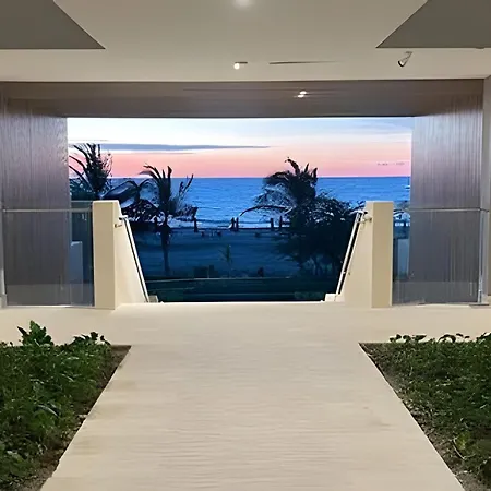 Disfrutar Con Elegancia, Confort Y Acceso Al Mar.
