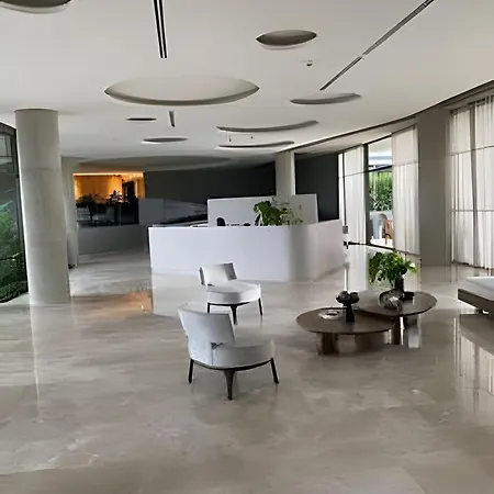 Apartamento Disfrutar Con Elegancia, Confort Y Acceso Al Mar. *